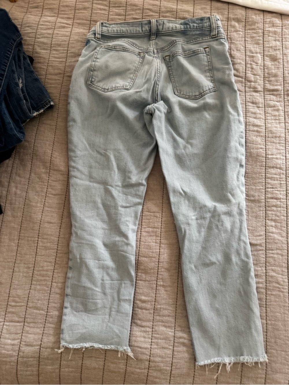 Abercrombie & Fitch Light Blue Slim Straight Women's Jeans - Picture 3 of 3